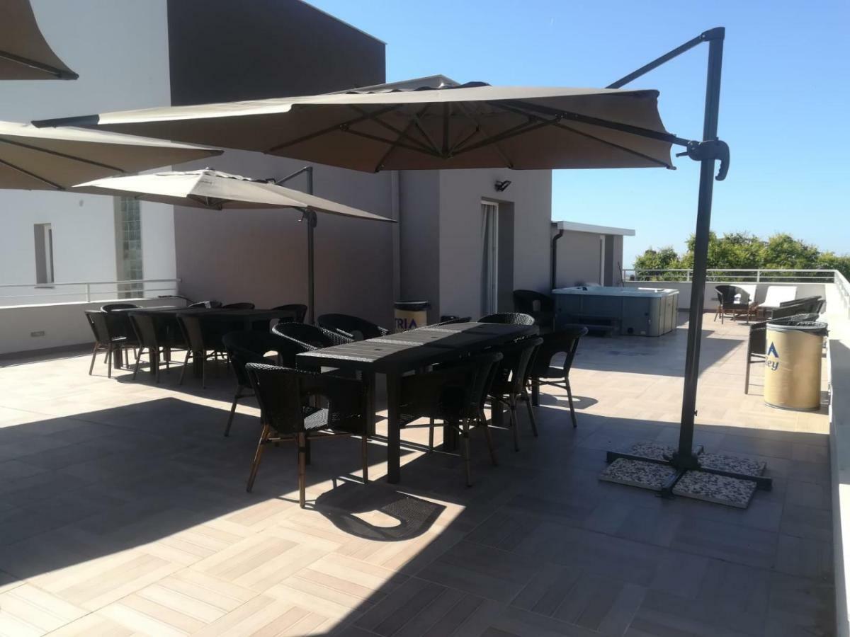 La Terrazza Di Harmakhis Hotel Partanna Eksteriør billede